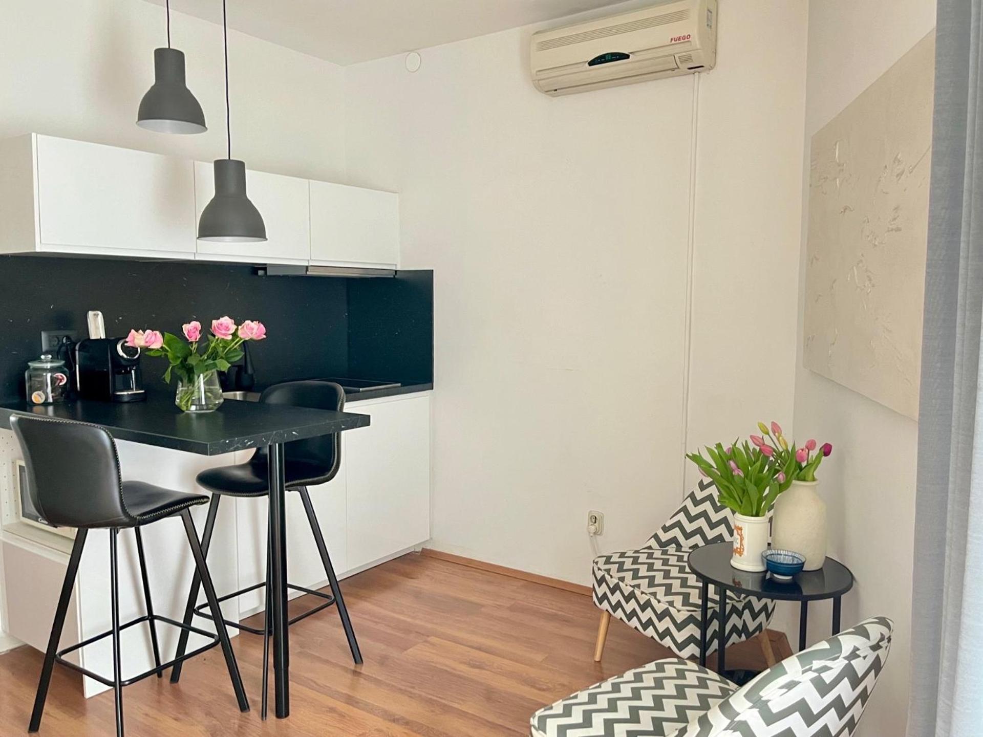 Studio Nana - By Golden Gate In Old Town สปลิท ภายนอก รูปภาพ
