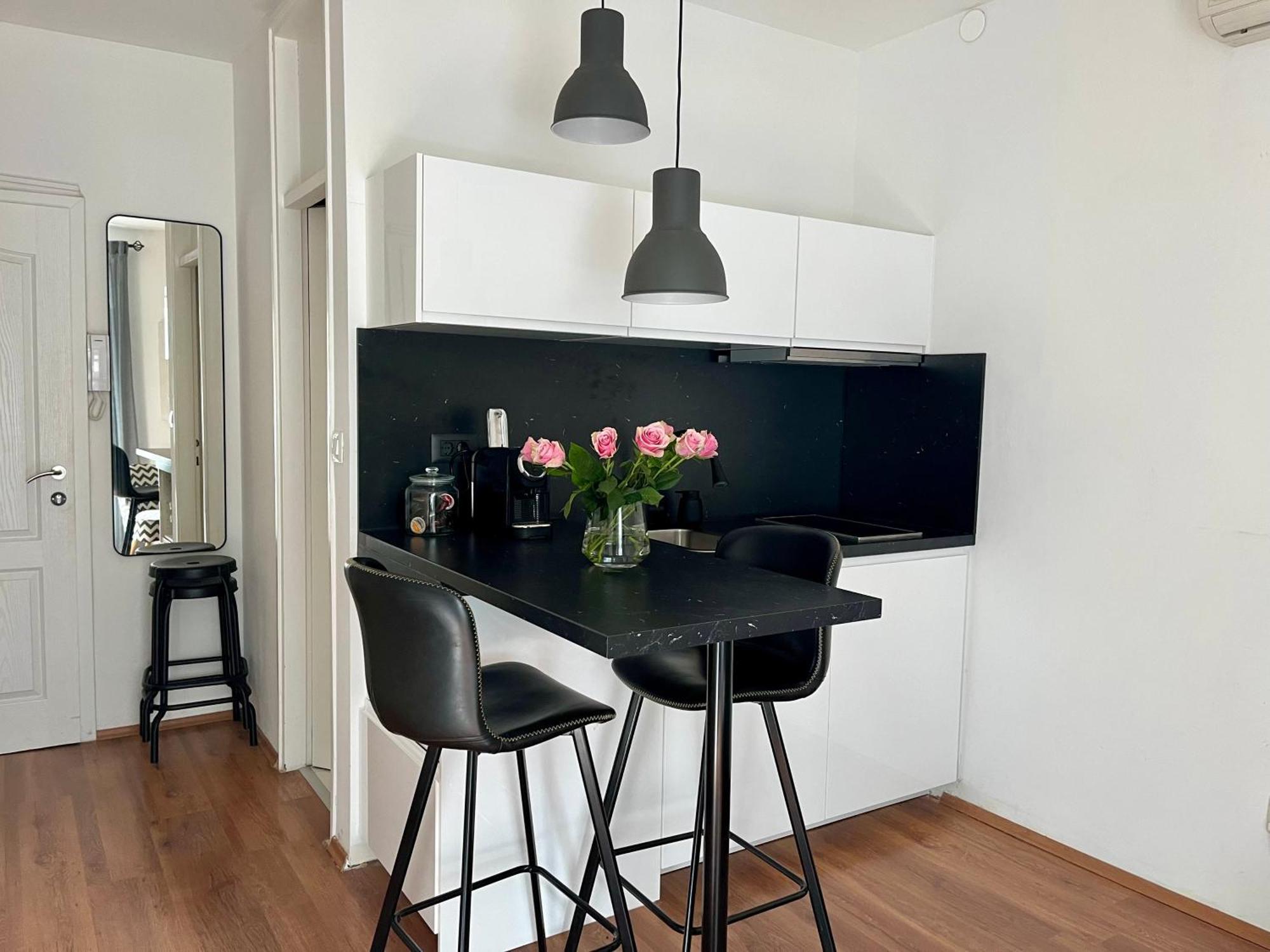 Studio Nana - By Golden Gate In Old Town สปลิท ภายนอก รูปภาพ